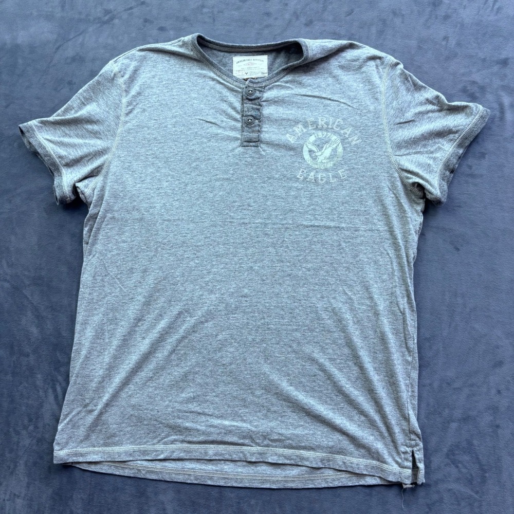 American Eagle Mens XL Gray Short Sleeve Henley Graphic T-Shirt Classic Fit